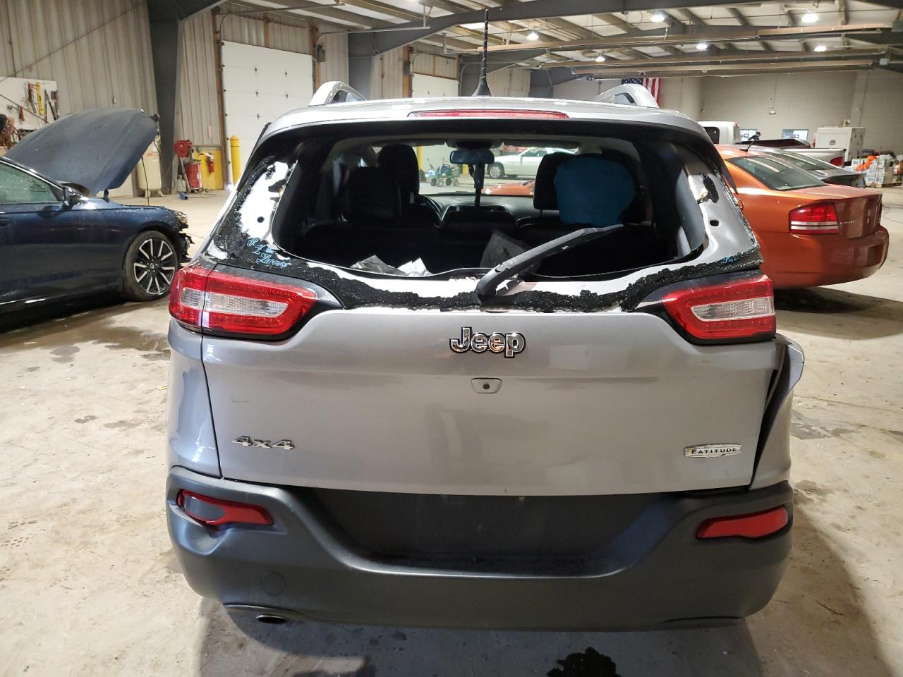 2018 Jeep Grand Cherokee - Image 6