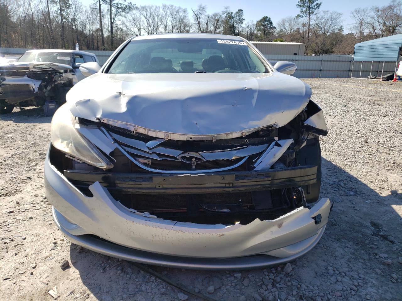 2011 Hyundai Sonata - Image 5