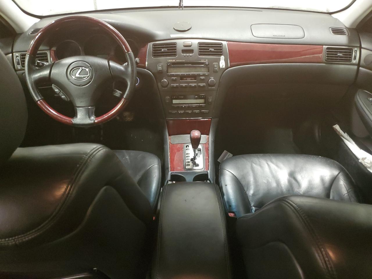 2003 Lexus ES - Image 8