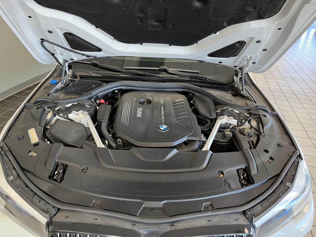 2018 BMW 740 I VIN: WBA7E2C50JG74325W Lot: 46553935