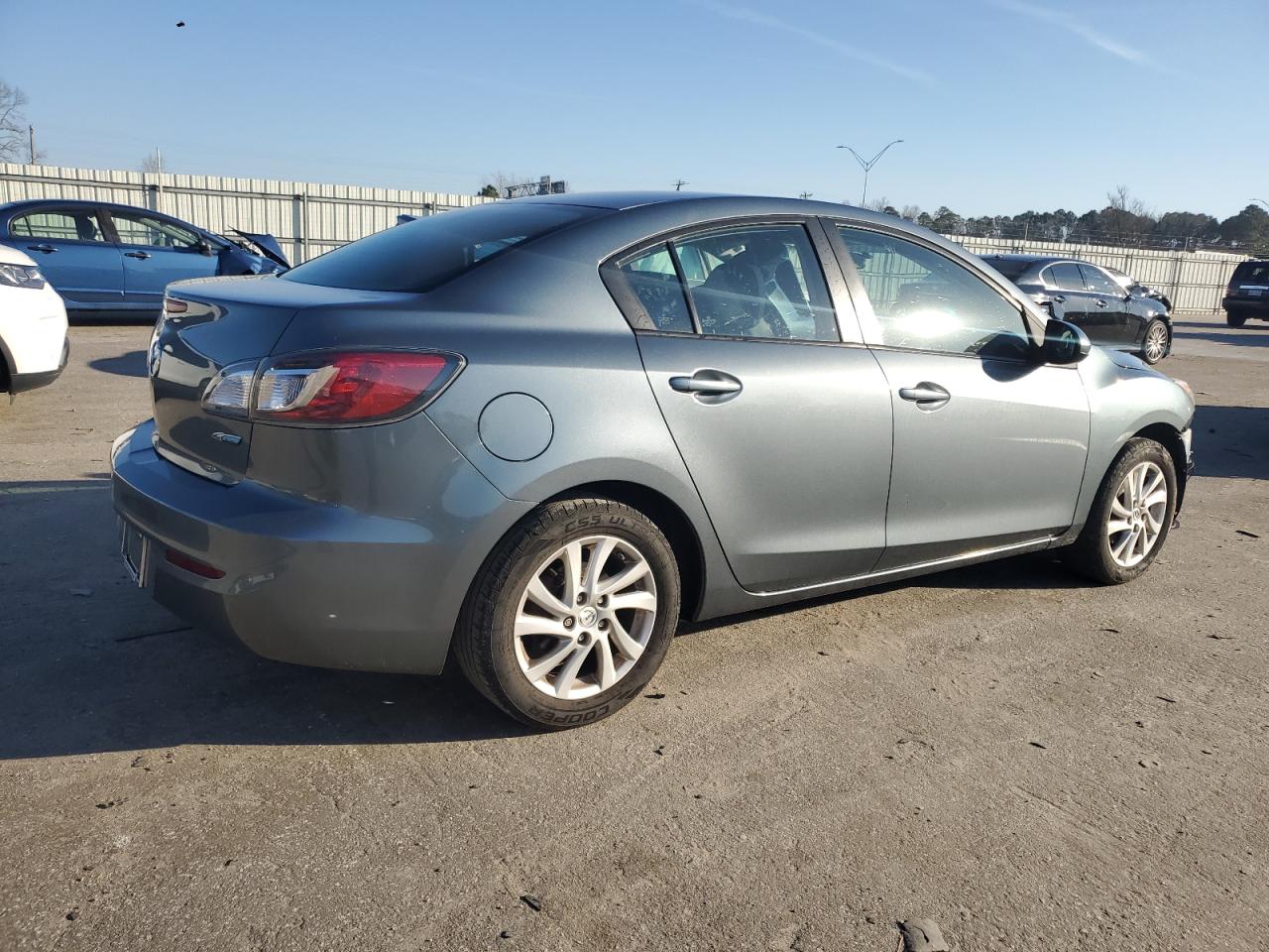 2012 Mazda 3 - Image 3
