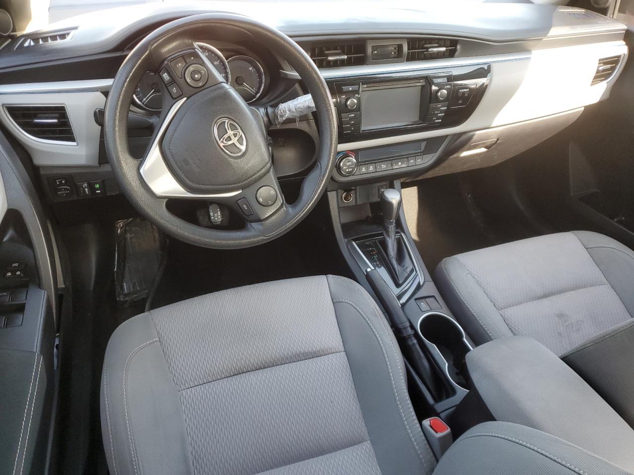2015 Toyota Corolla - Image 8