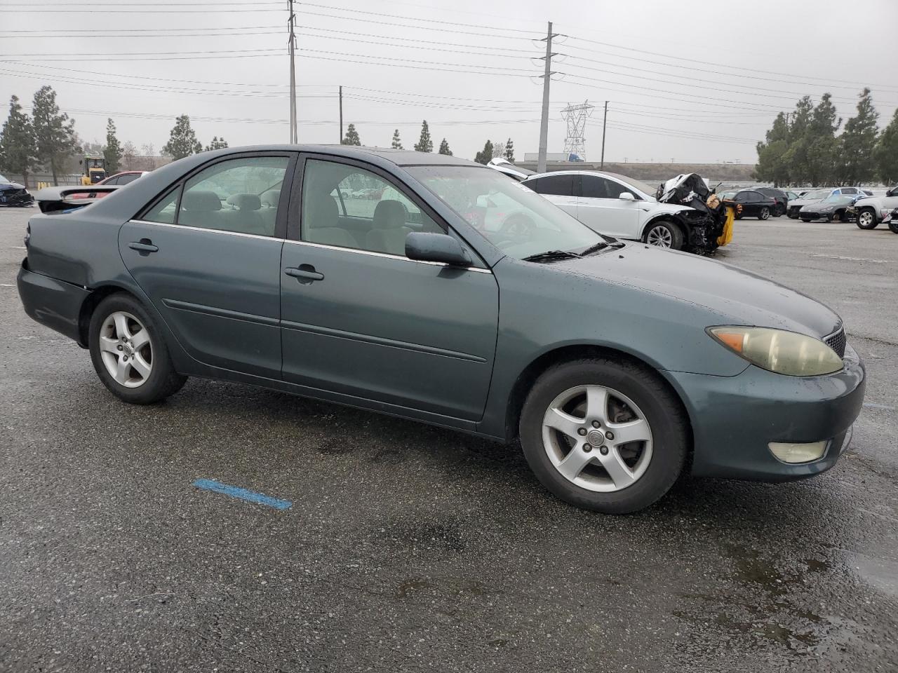 2005 Toyota Camry - Image 4