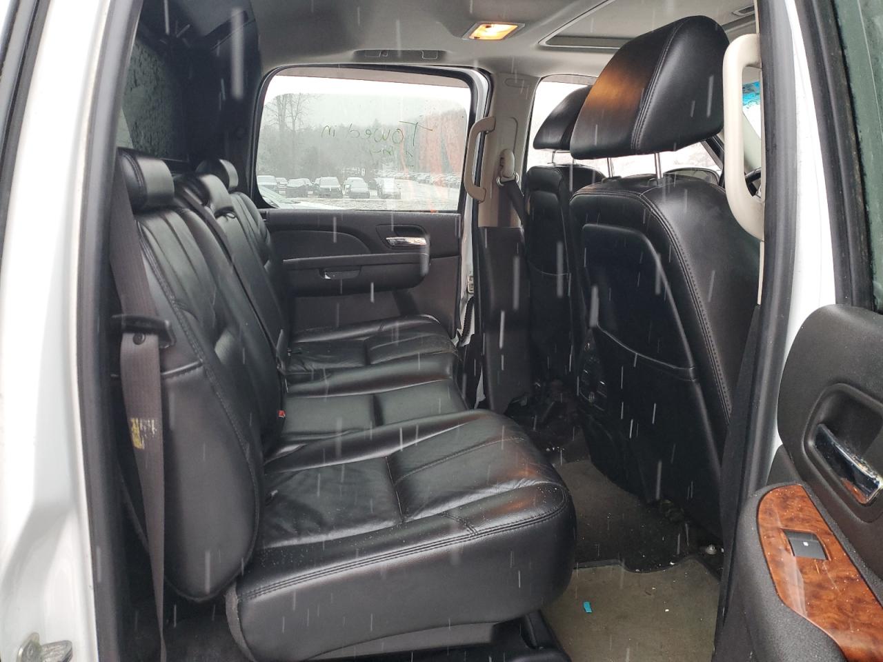 2007 Chevrolet Avalanche - Image 10
