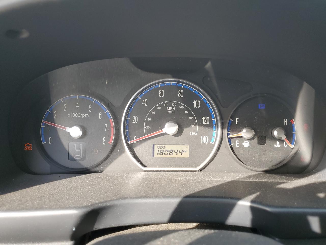 2008 Hyundai Santa Fe - Image 9