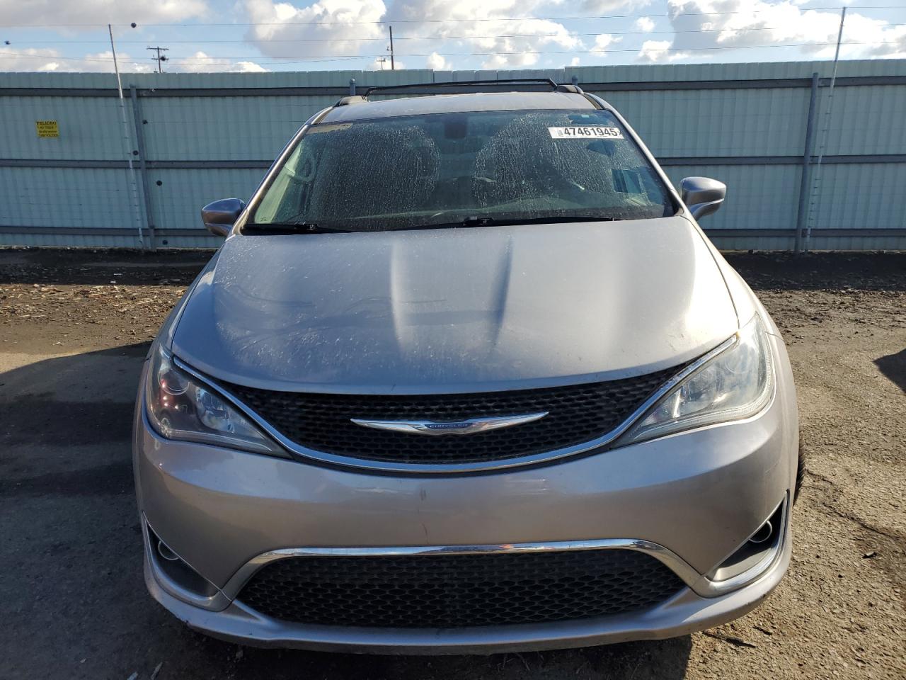 2017 Chrysler Pacifica - Image 5