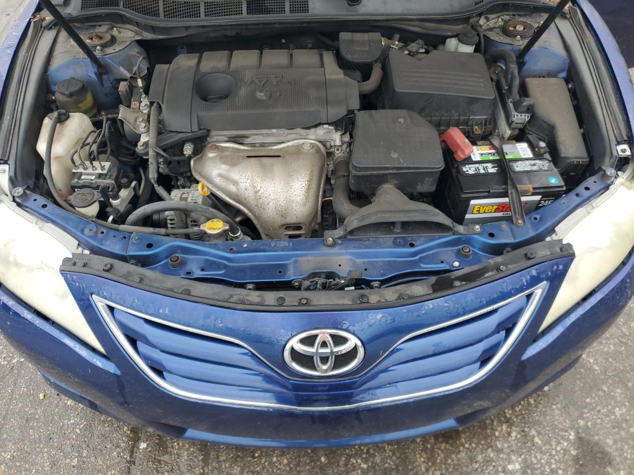 2011 Toyota Camry - Image 11