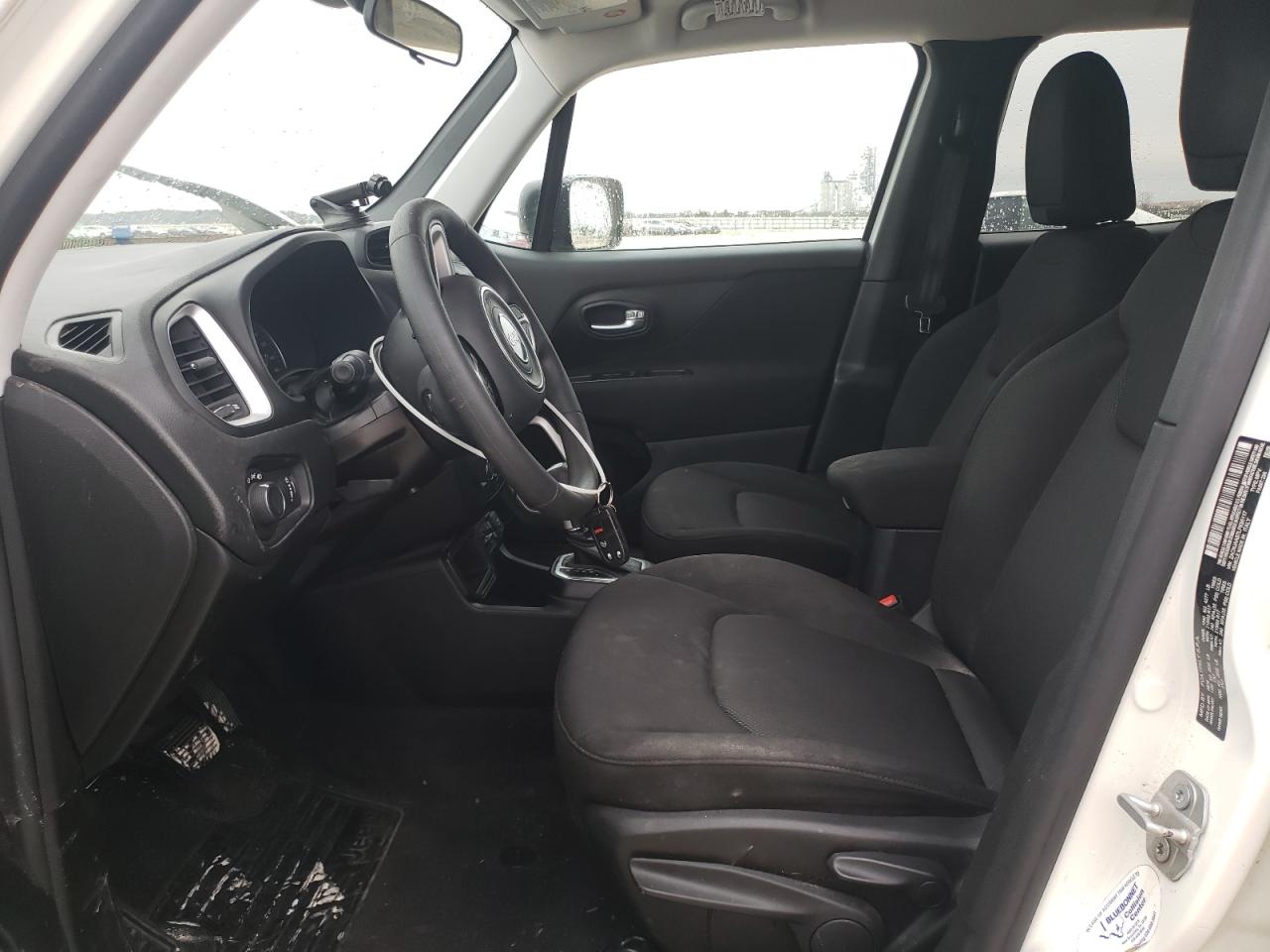 2020 Jeep Renegade - Image 7