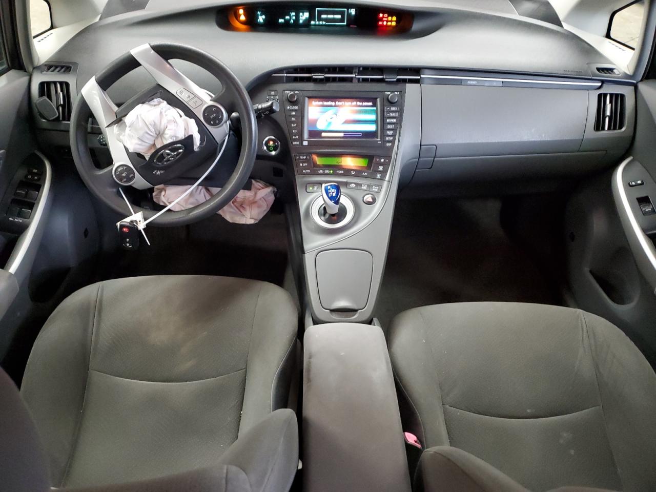 2010 Toyota Prius - Image 8