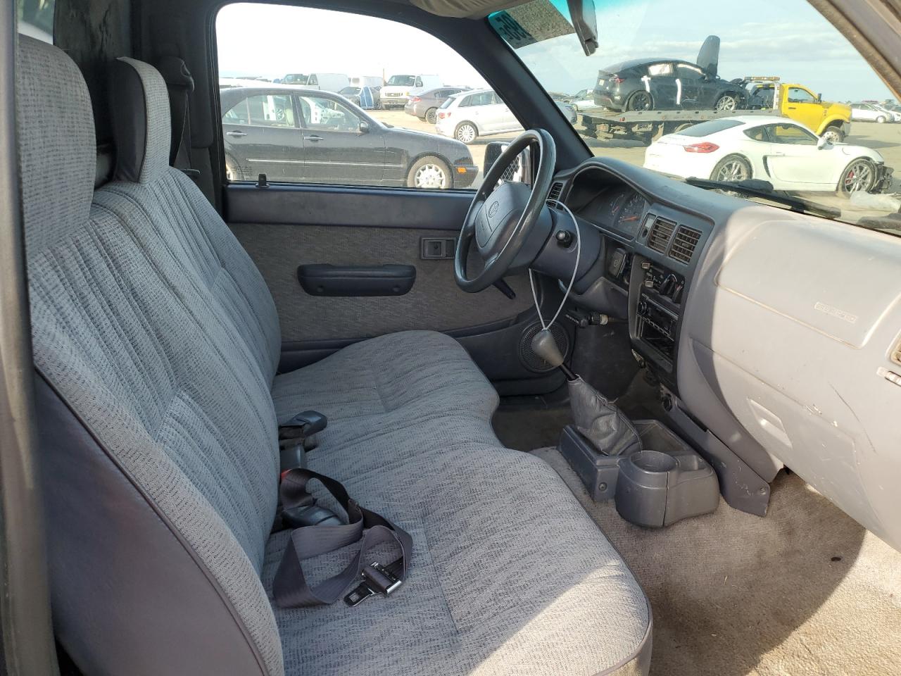 1998 Toyota Tacoma - Image 10