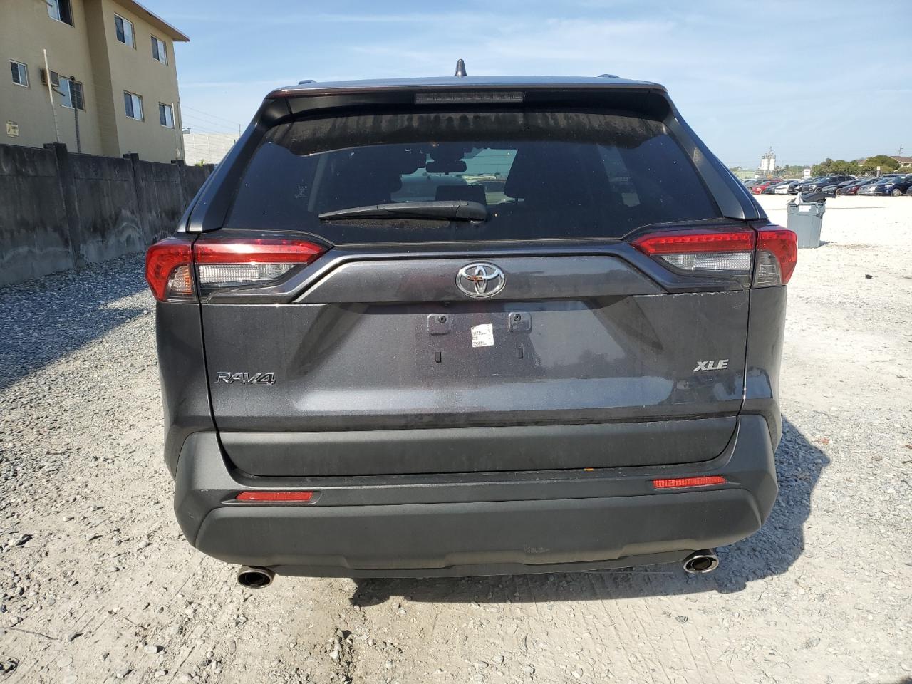 2020 Toyota RAV 4 - Image 6