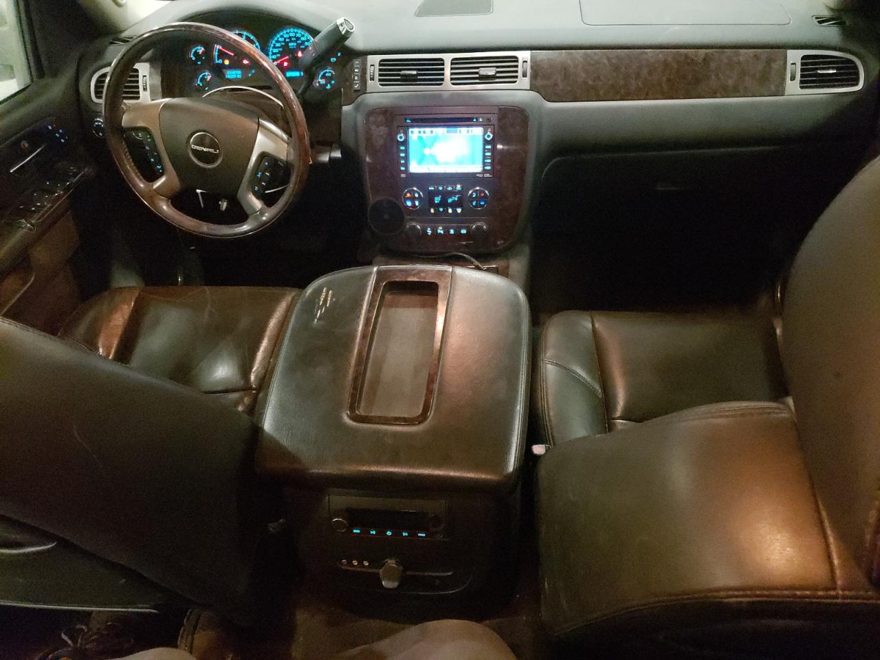 2011 GMC Sierra - Image 8