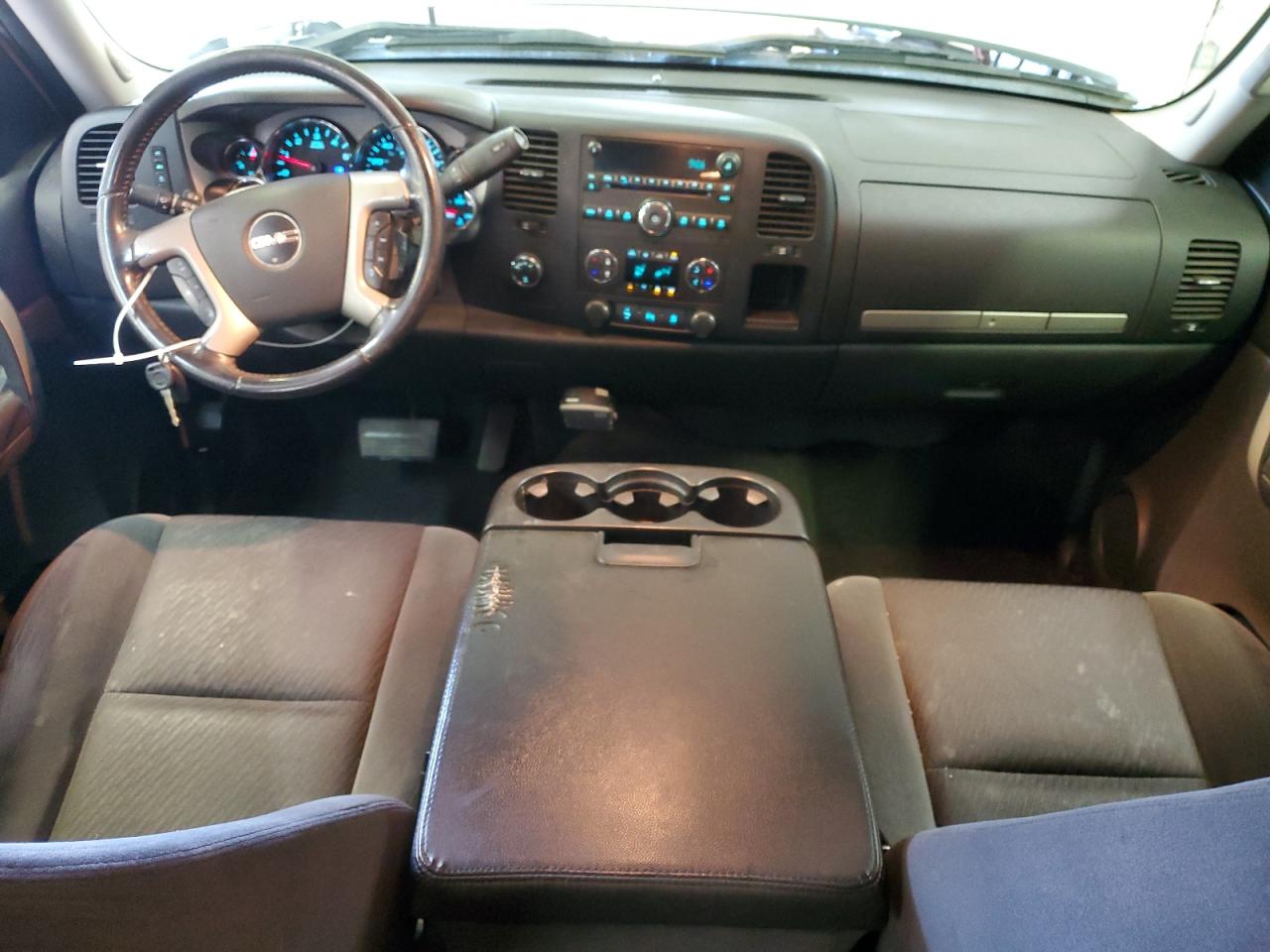 2009 GMC Sierra - Image 8