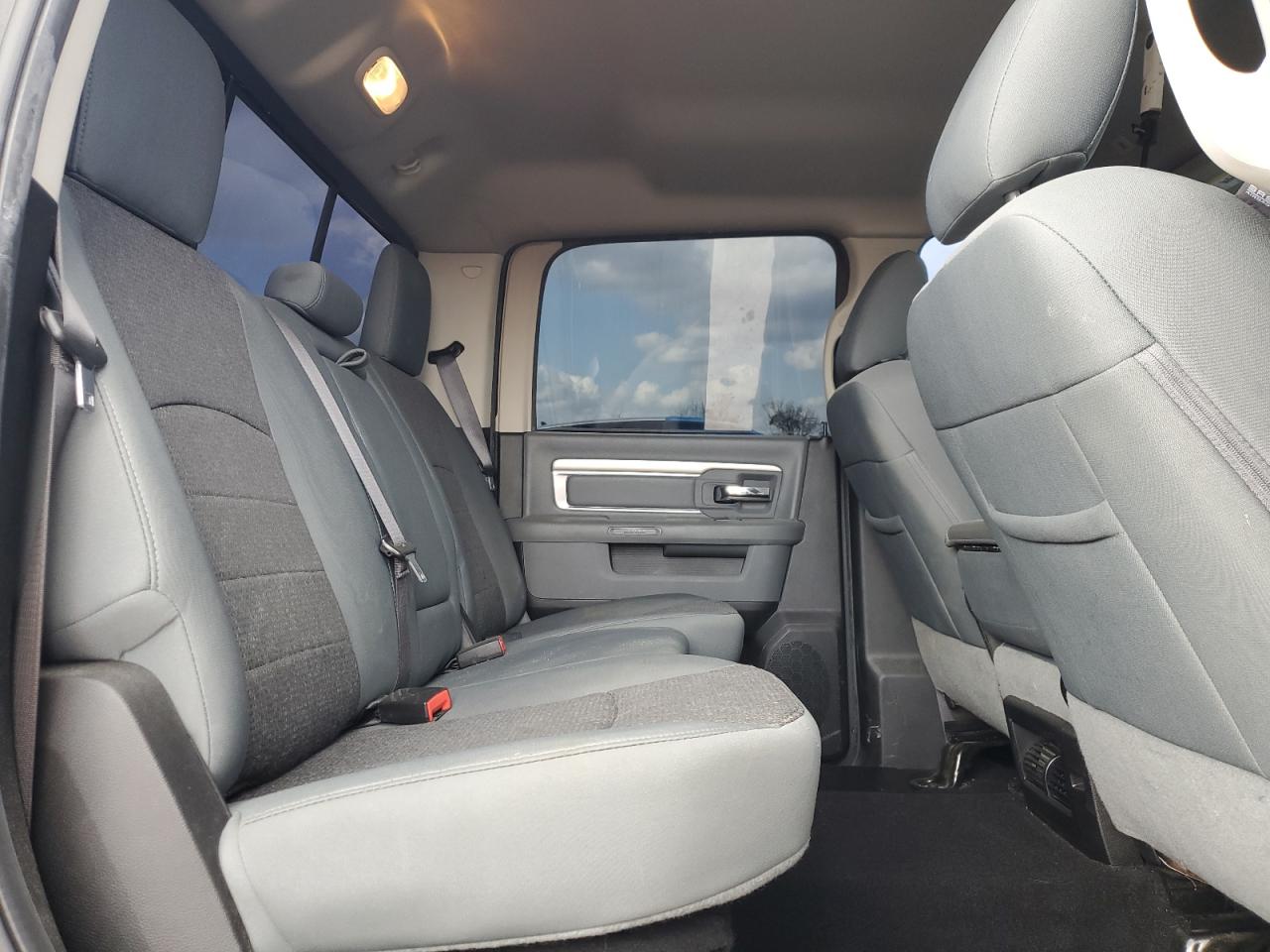 2019 RAM 1500 - Image 10