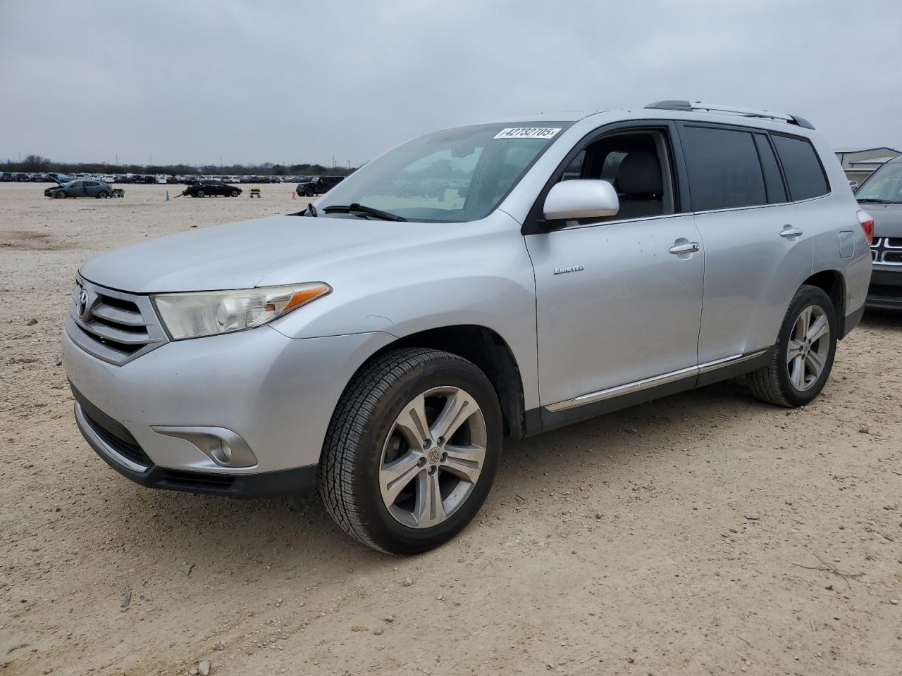 2013 Toyota Highlander - Image 1
