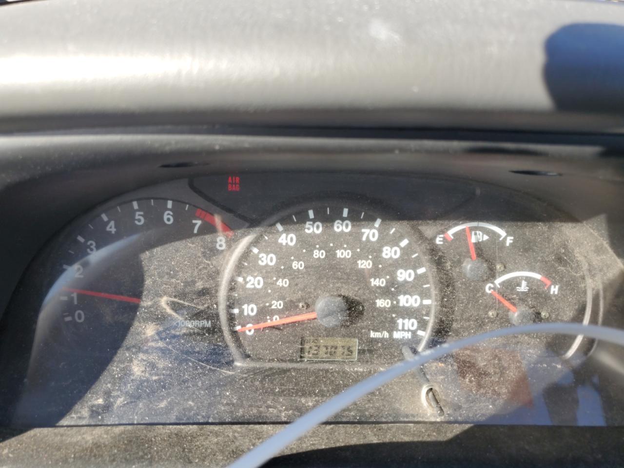 2004 Chevrolet Tracker - Image 9