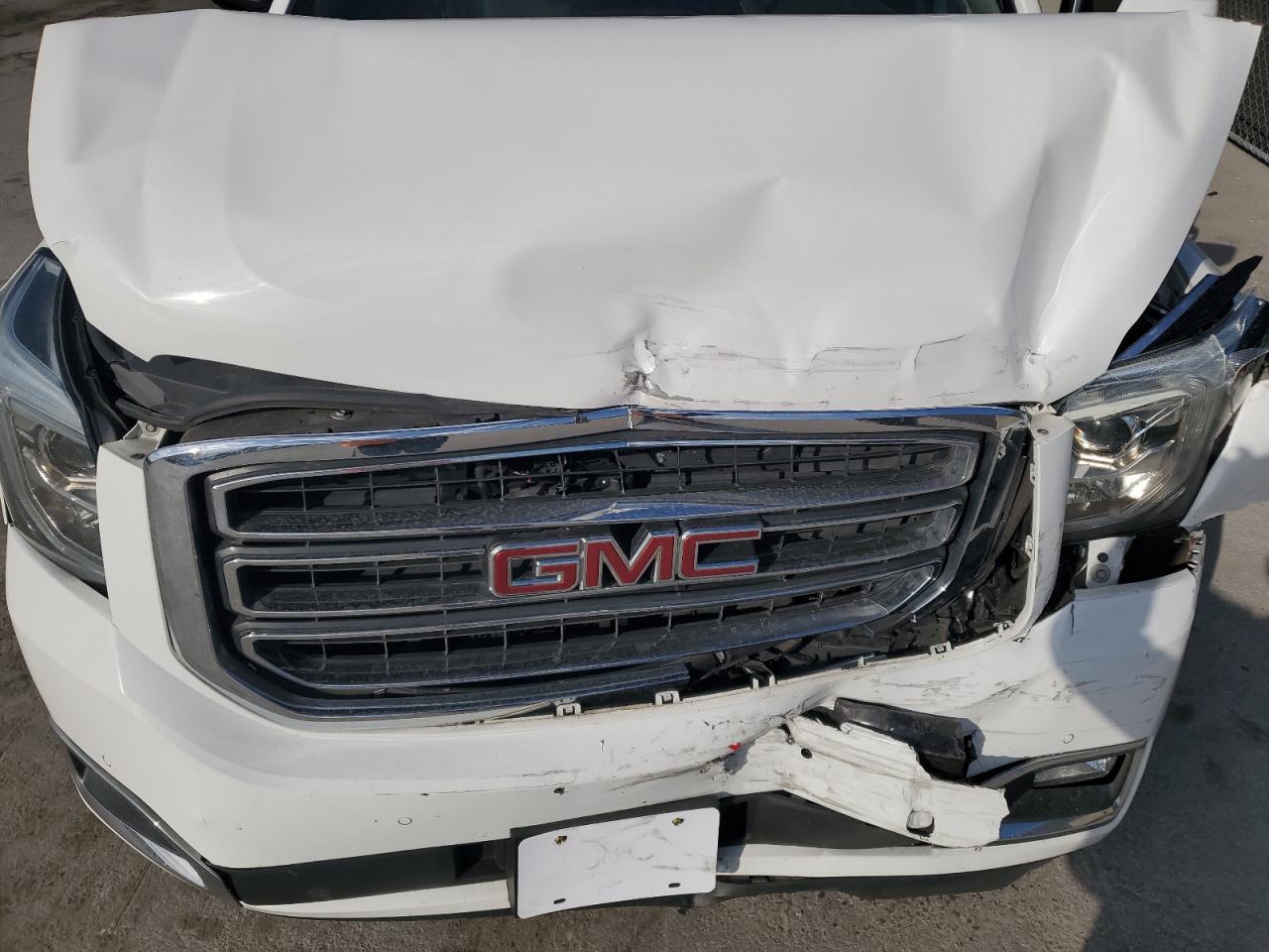 2019 GMC Yukon - Image 12