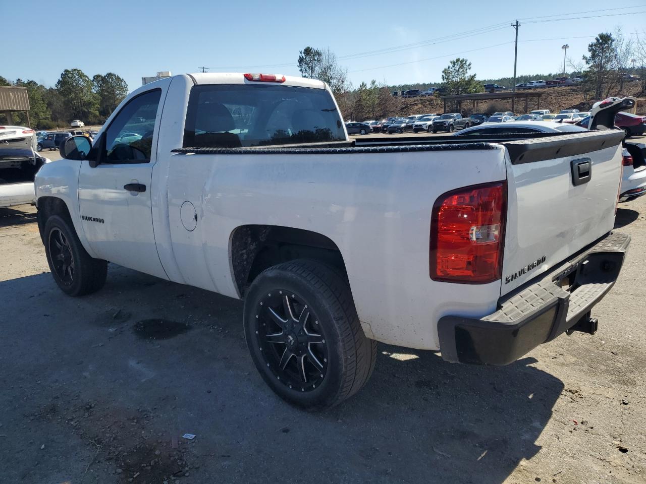 2013 Chevrolet Silverado - Image 2