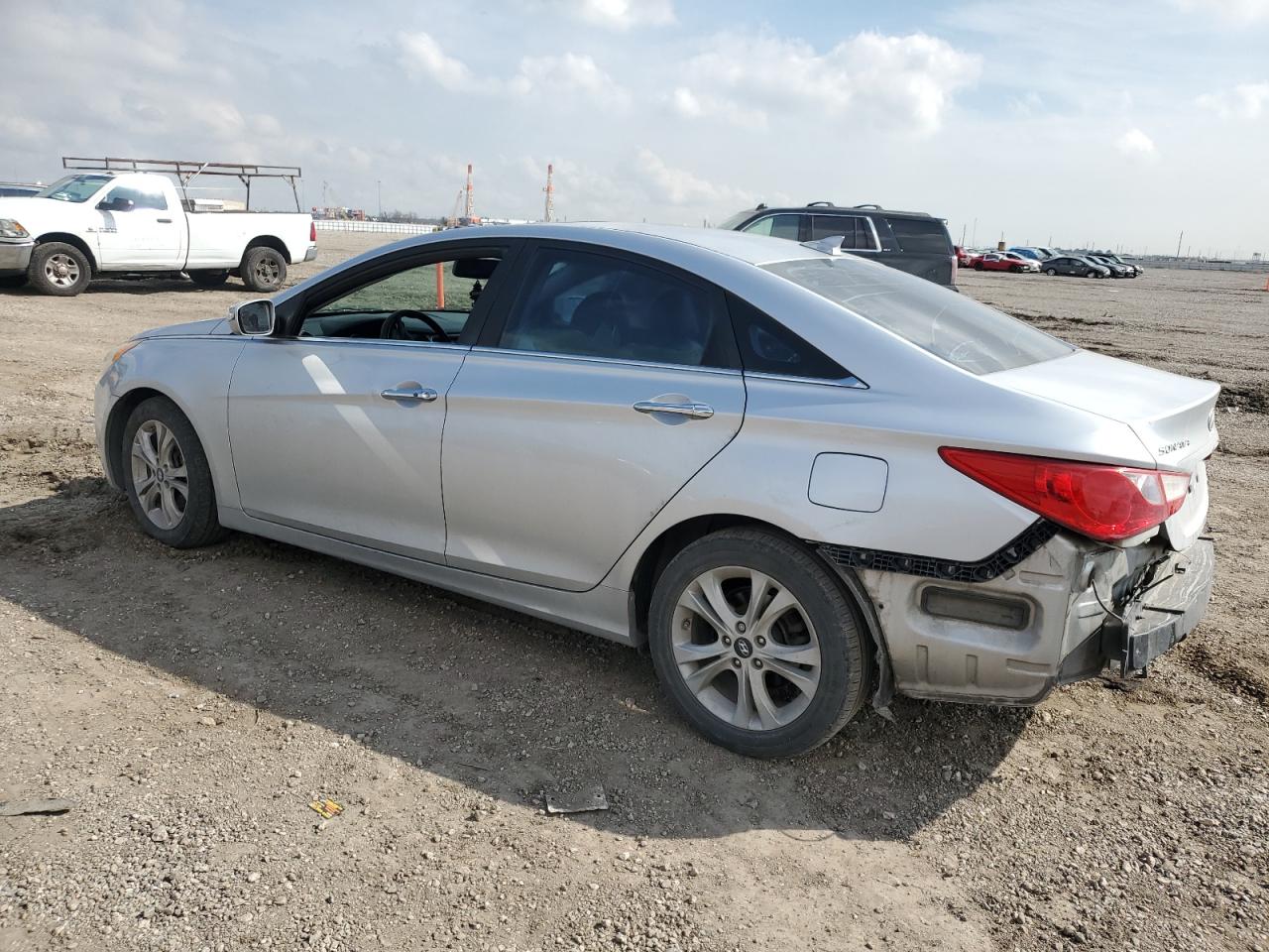 2013 Hyundai Sonata - Image 2