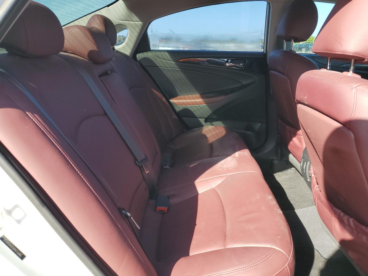 2013 Hyundai Sonata - Image 10