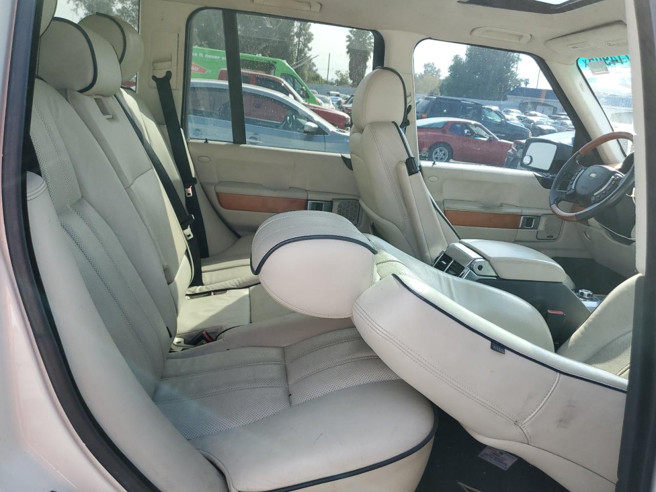 2007 Land Rover Range Rover - Image 11