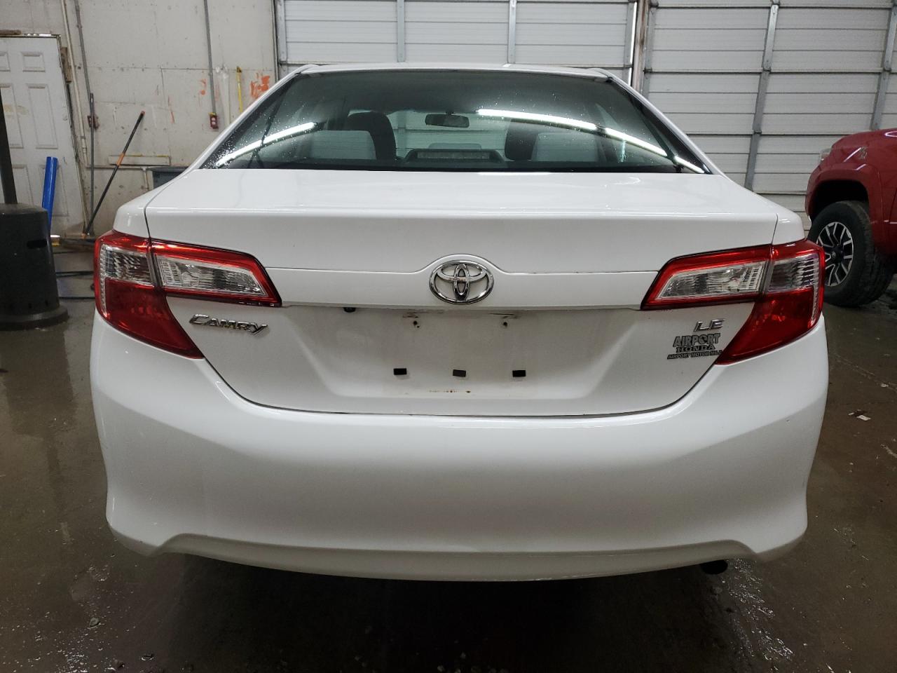2014 Toyota Camry - Image 6