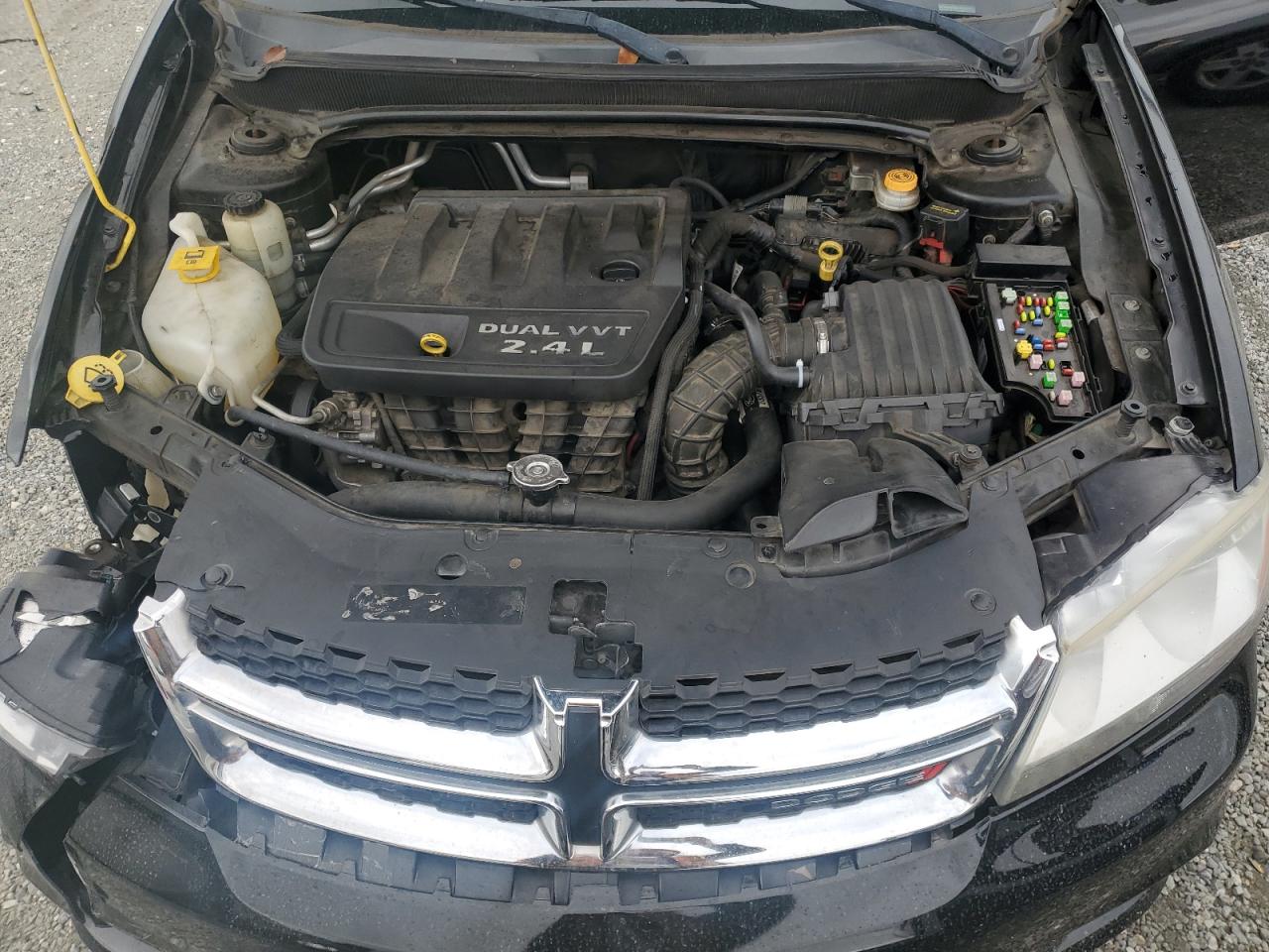 2012 Dodge Avenger - Image 11