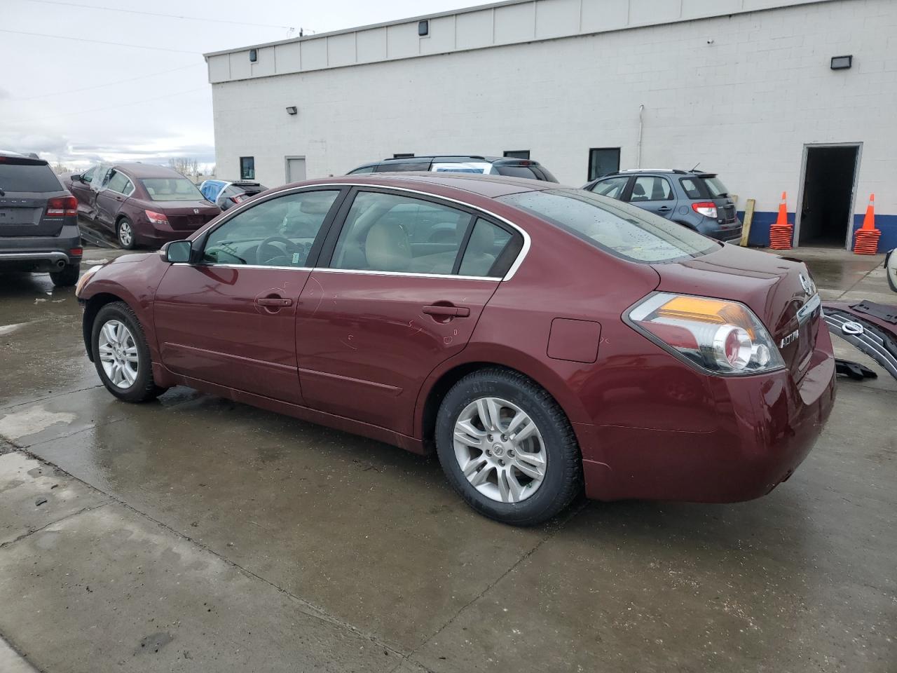 2012 Nissan Altima - Image 2
