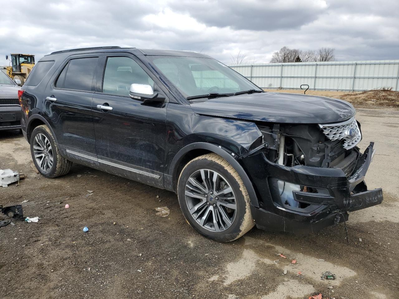 2017 Ford Explorer - Image 4