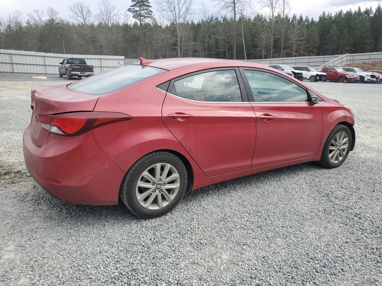 2015 Hyundai Elantra - Image 3