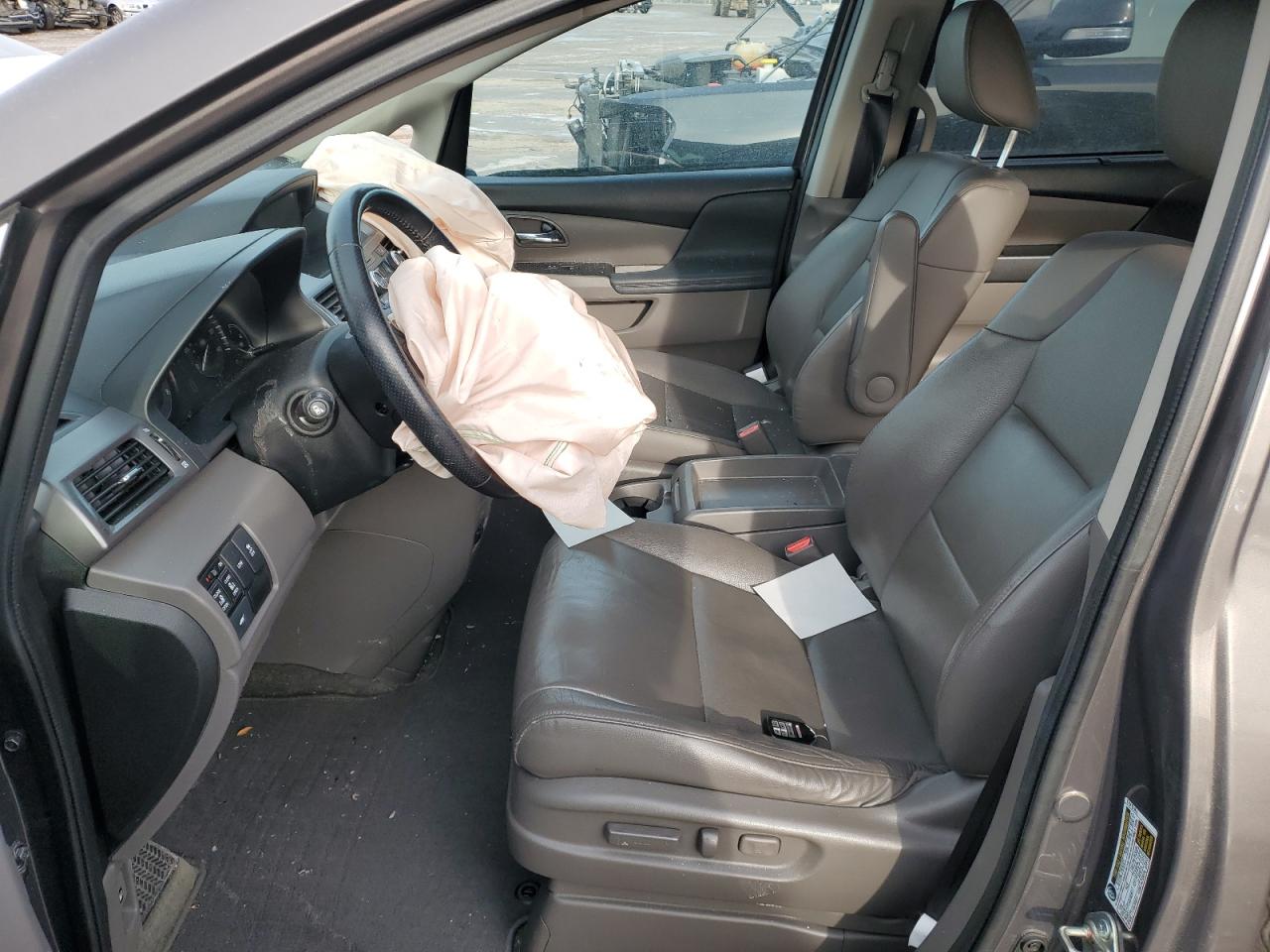 2016 Honda Odyssey - Image 7