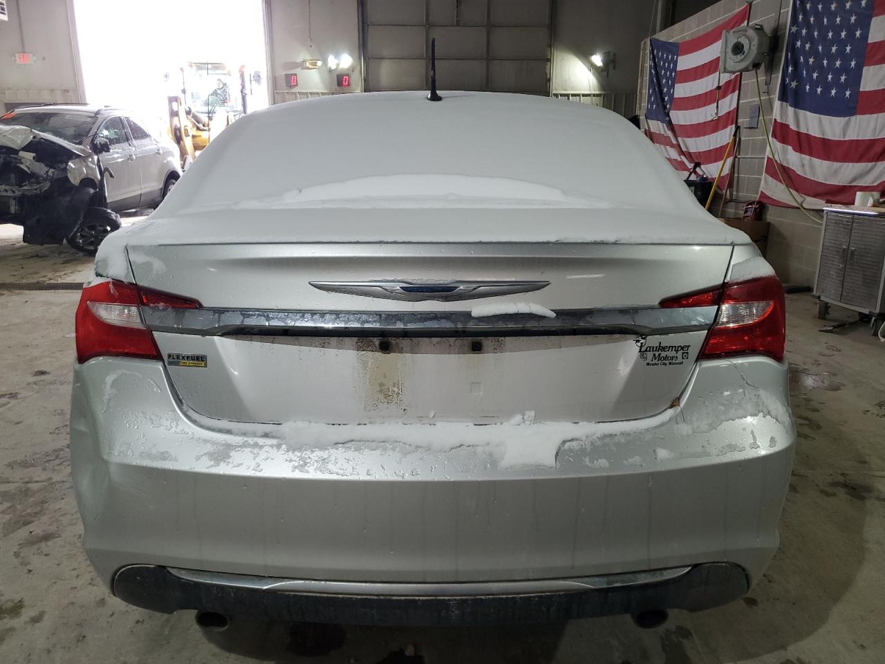 2012 Chrysler 200 - Image 6
