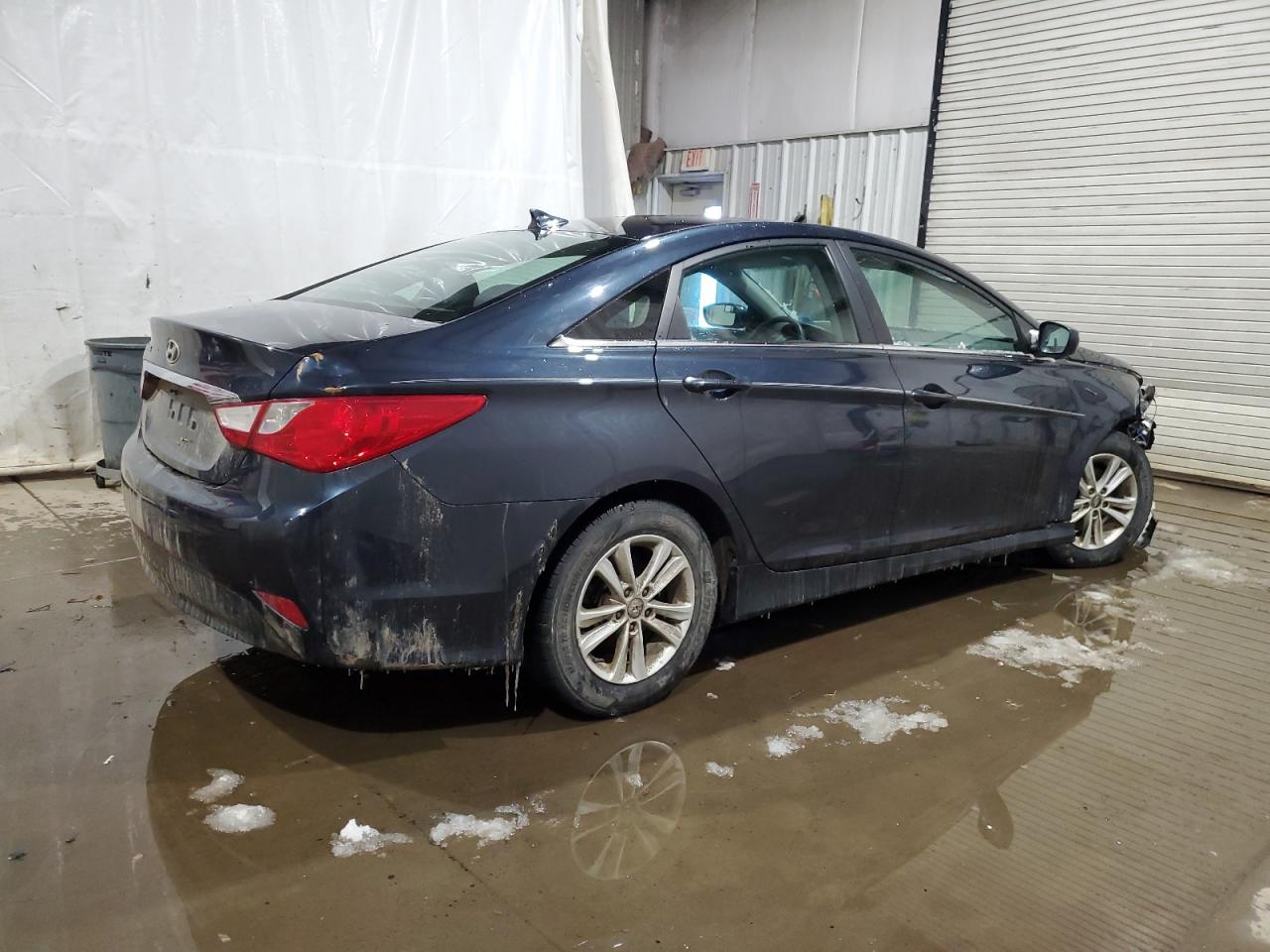 2014 Hyundai Sonata - Image 3