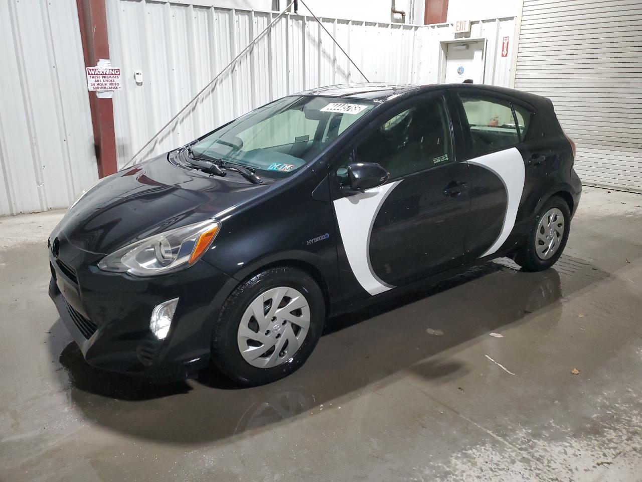 2016 Toyota Prius - Image 1