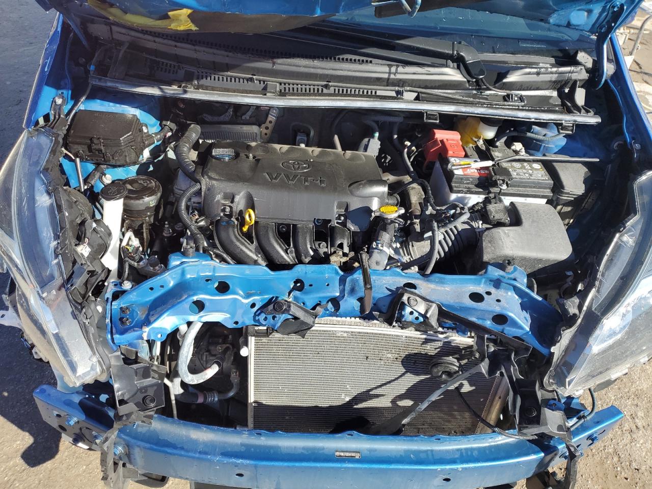 2015 Toyota Yaris - Image 11