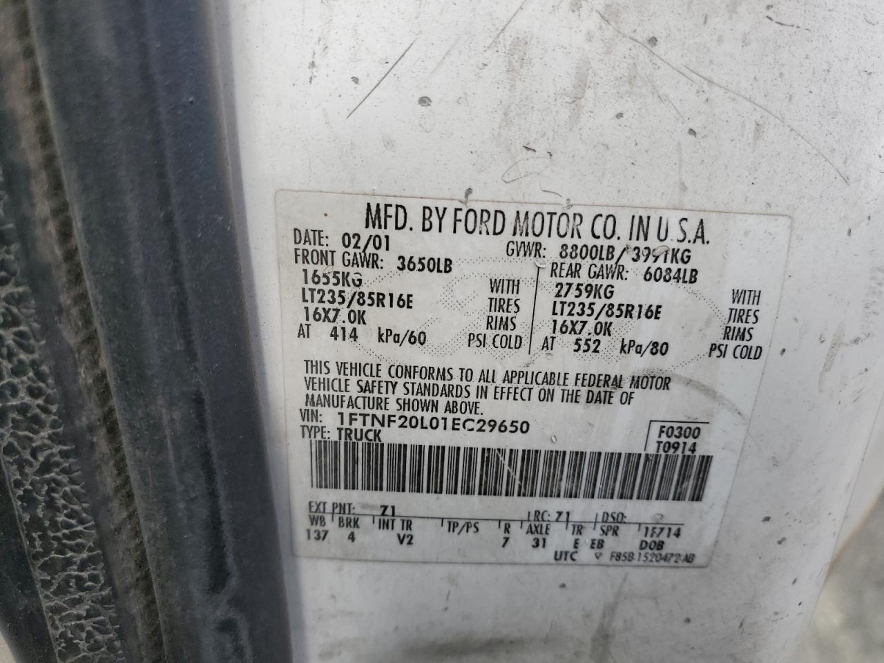 2001 Ford F250 - Image 13