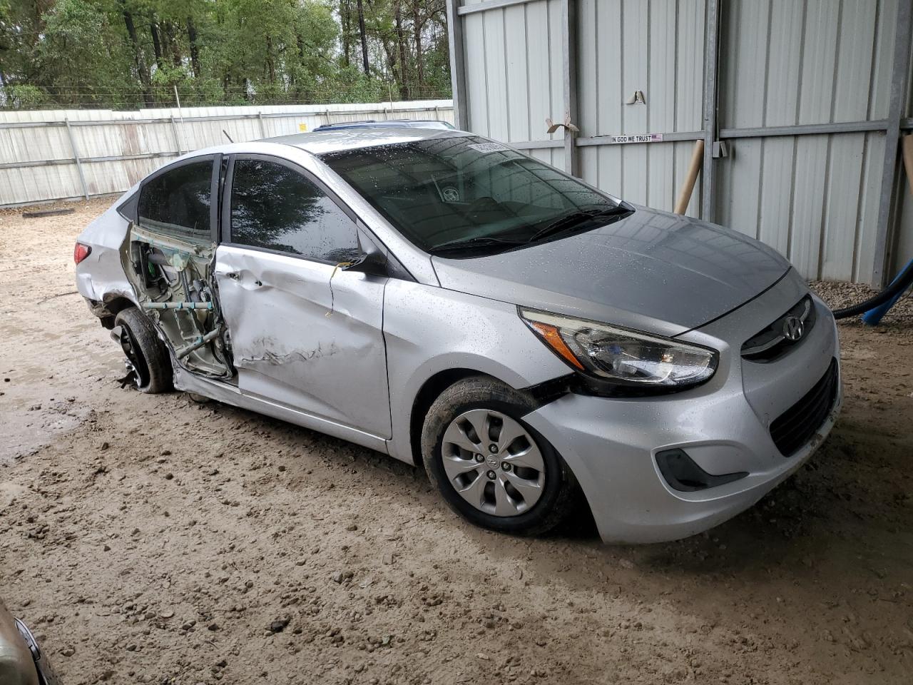 2017 Hyundai Accent - Image 4