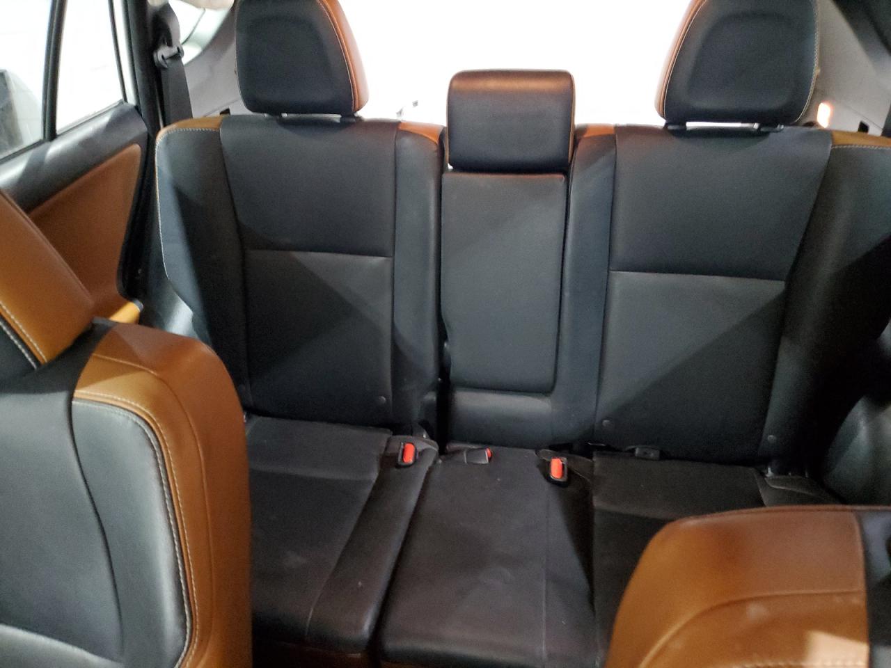 2017 Toyota RAV 4 - Image 10