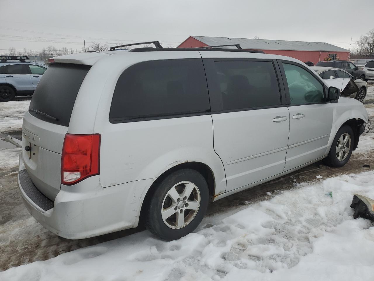 2012 Dodge Caravan - Image 3