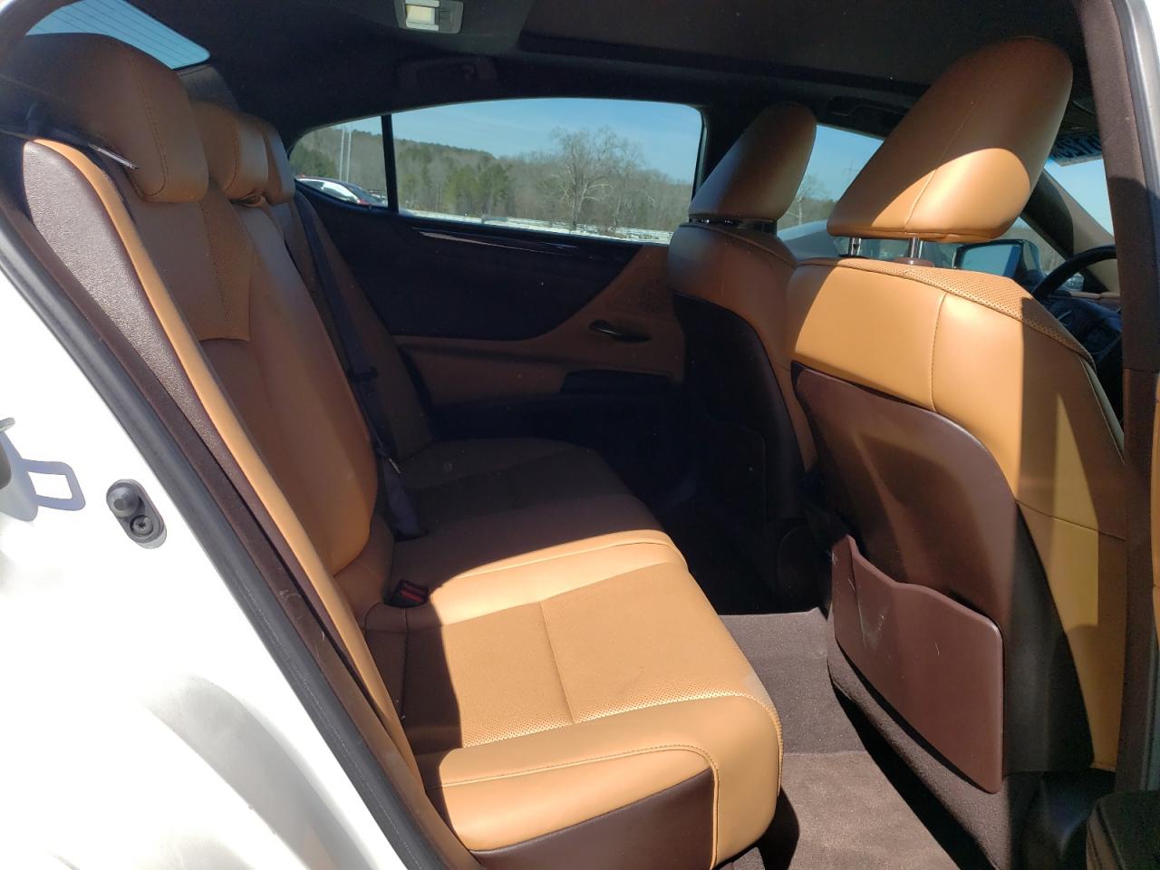 2020 Lexus ES - Image 10