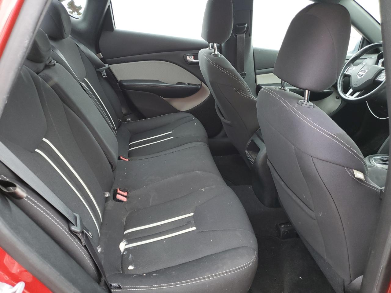 2014 Dodge Dart - Image 10