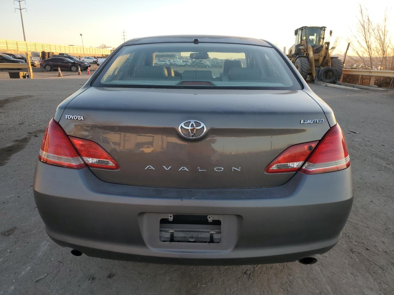 2007 Toyota Avalon - Image 6