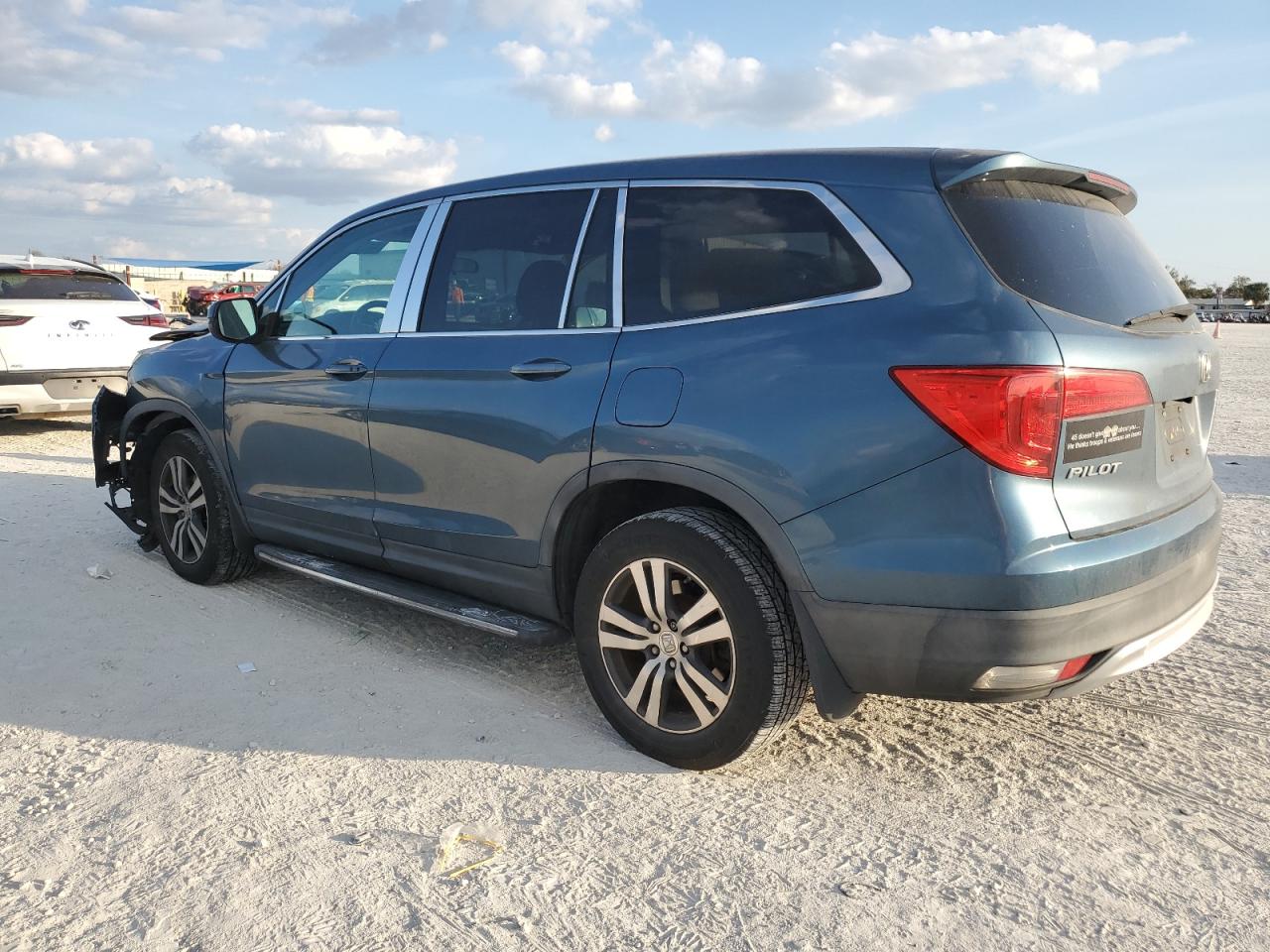 2016 Honda Pilot - Image 2