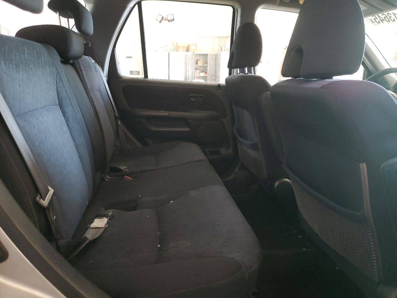 2005 Honda CR-V - Image 11