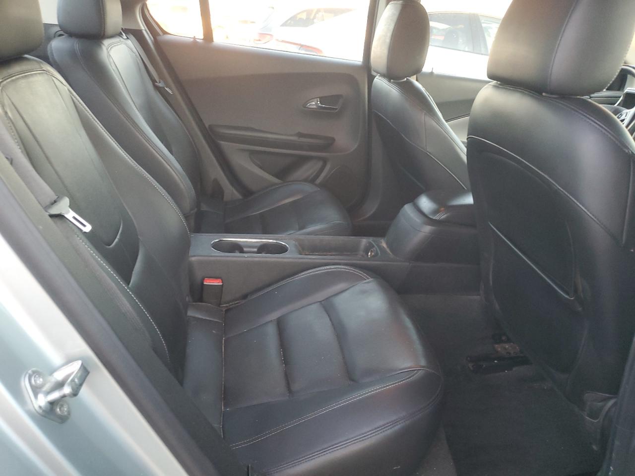 2012 Chevrolet Volt - Image 12