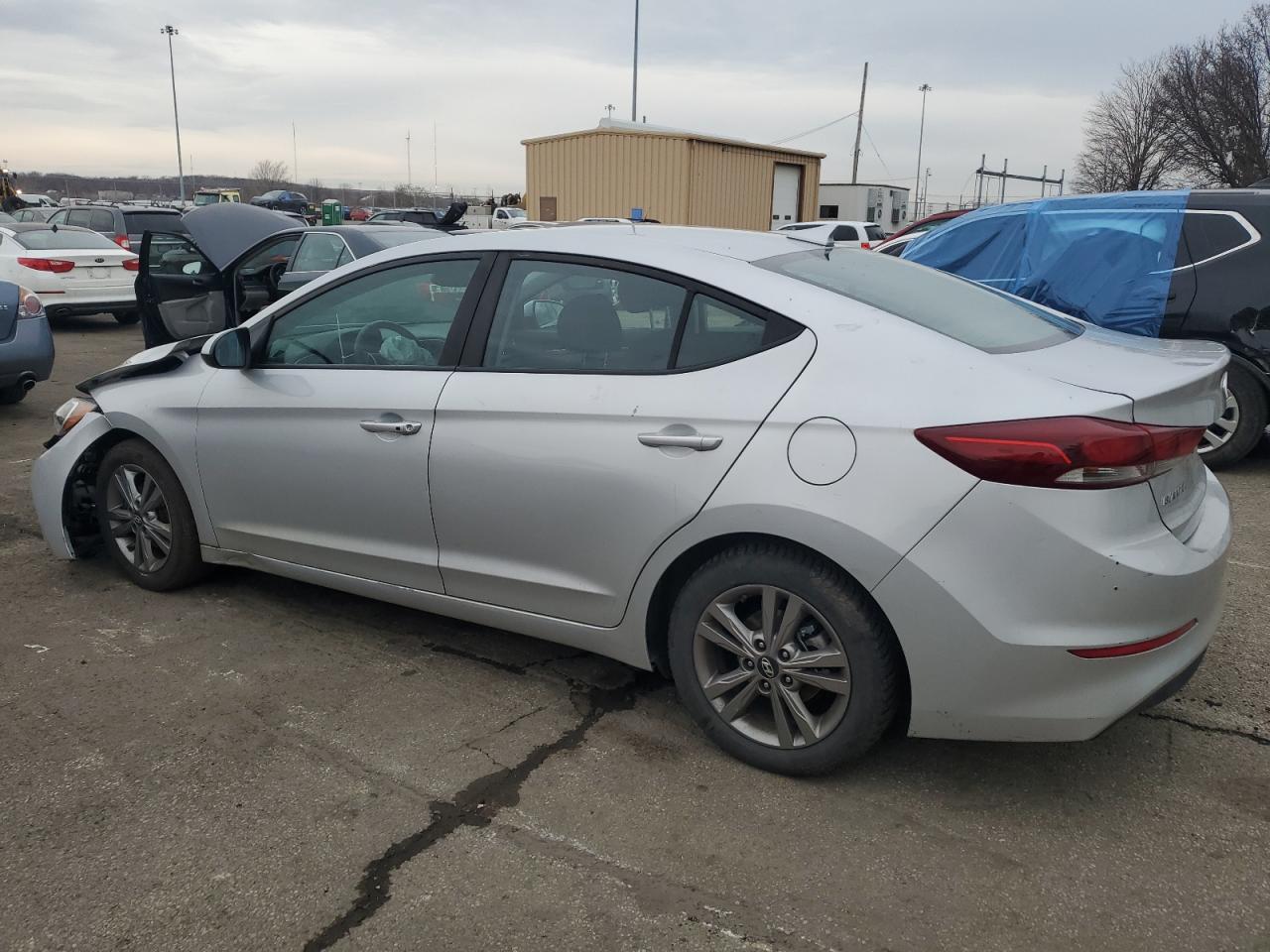 2018 Hyundai Elantra - Image 2
