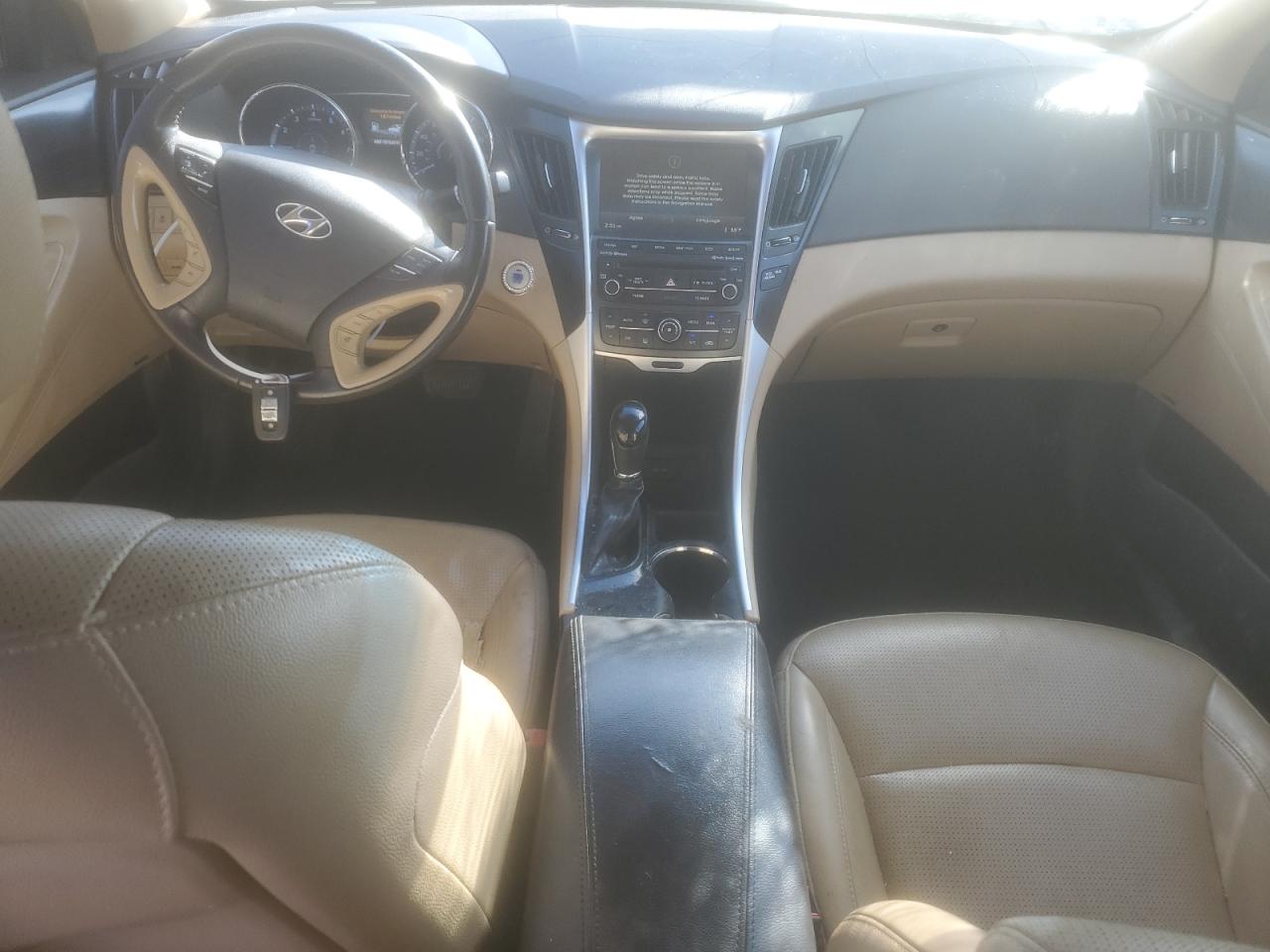 2014 Hyundai Sonata - Image 8