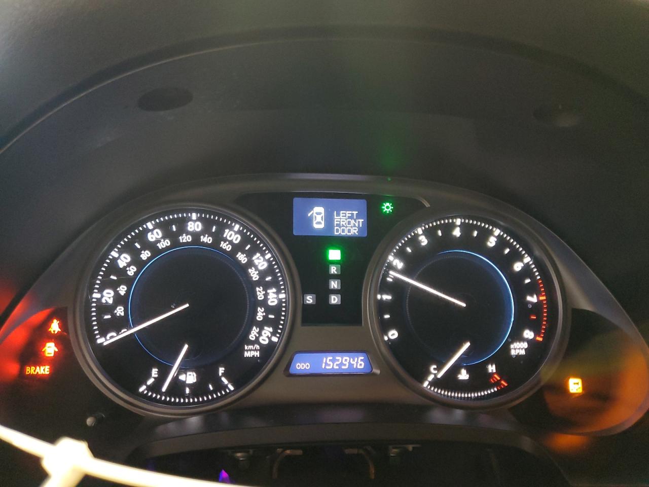 2010 Lexus IS - Image 9