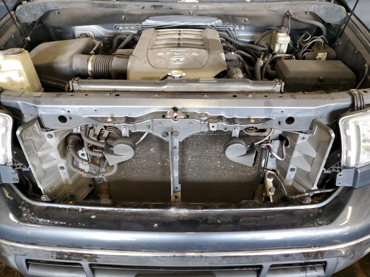 2010 Toyota Tundra - Image 11
