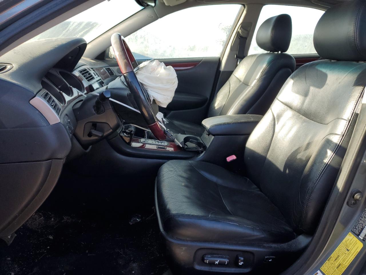 2005 Lexus ES - Image 7
